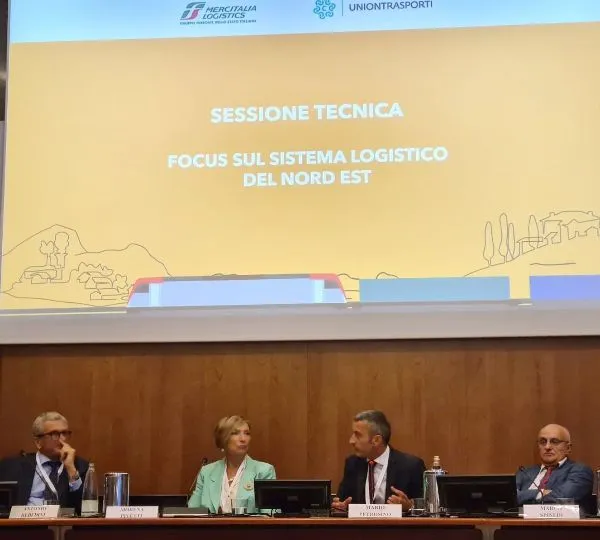 Il porto di Ravenna ha partecipato a Milano al convegno "La logistica al servizio delle imprese e del Paese”, organizzato e promosso da Mercitalia Logistics, Gruppo Ferrovie dello Stato Italiane, e da Uniontrasporti. 
Per ascoltare le esigenze delle imprese si parte dal Nord Est