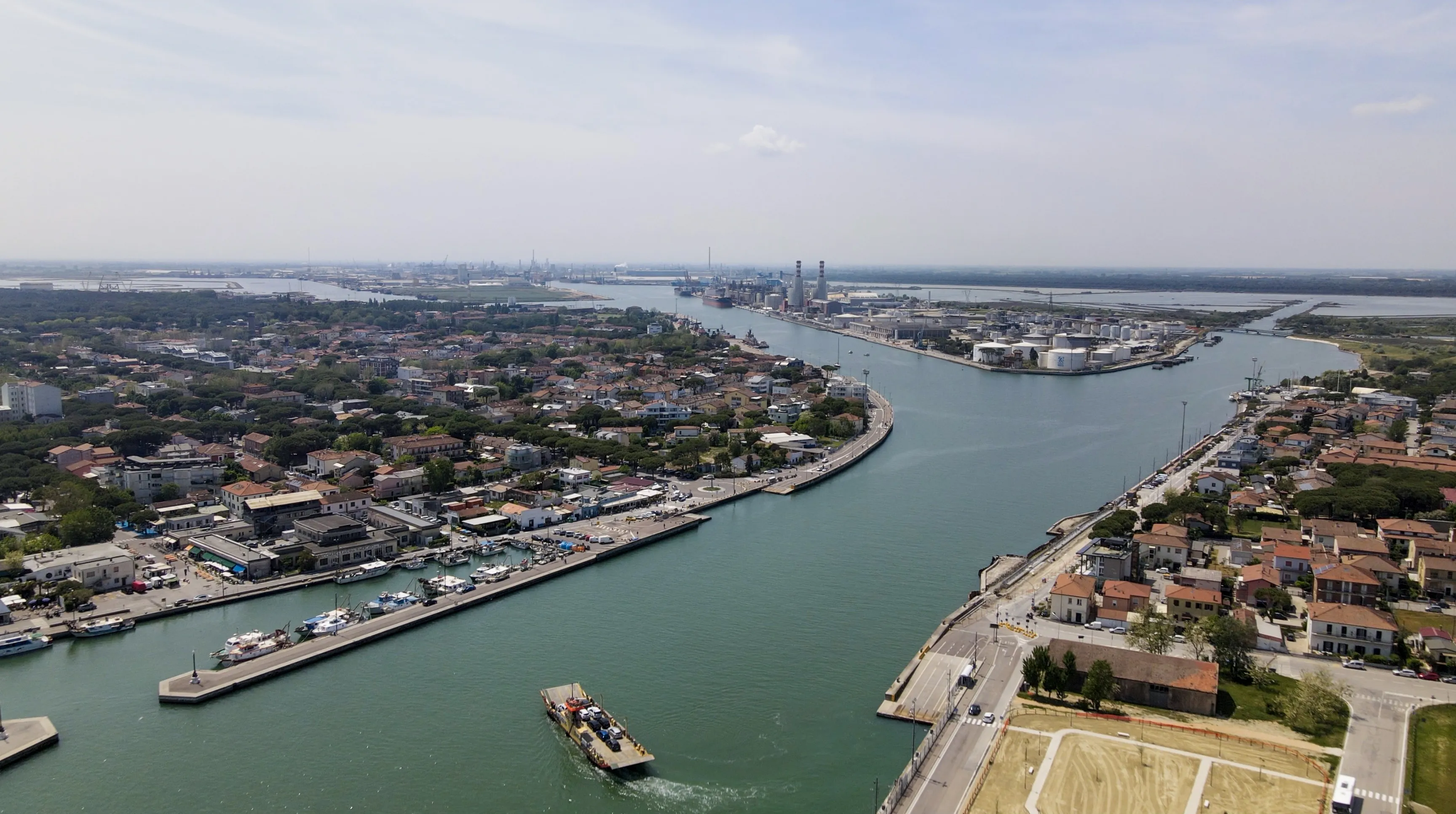 PORTO DI RAVENNA 

TRAFFICO PRIMI 6 MESI 2023: QUASI 13,4 MILIONI DI TONNELLATE DI MERCE MOVIMENTATA